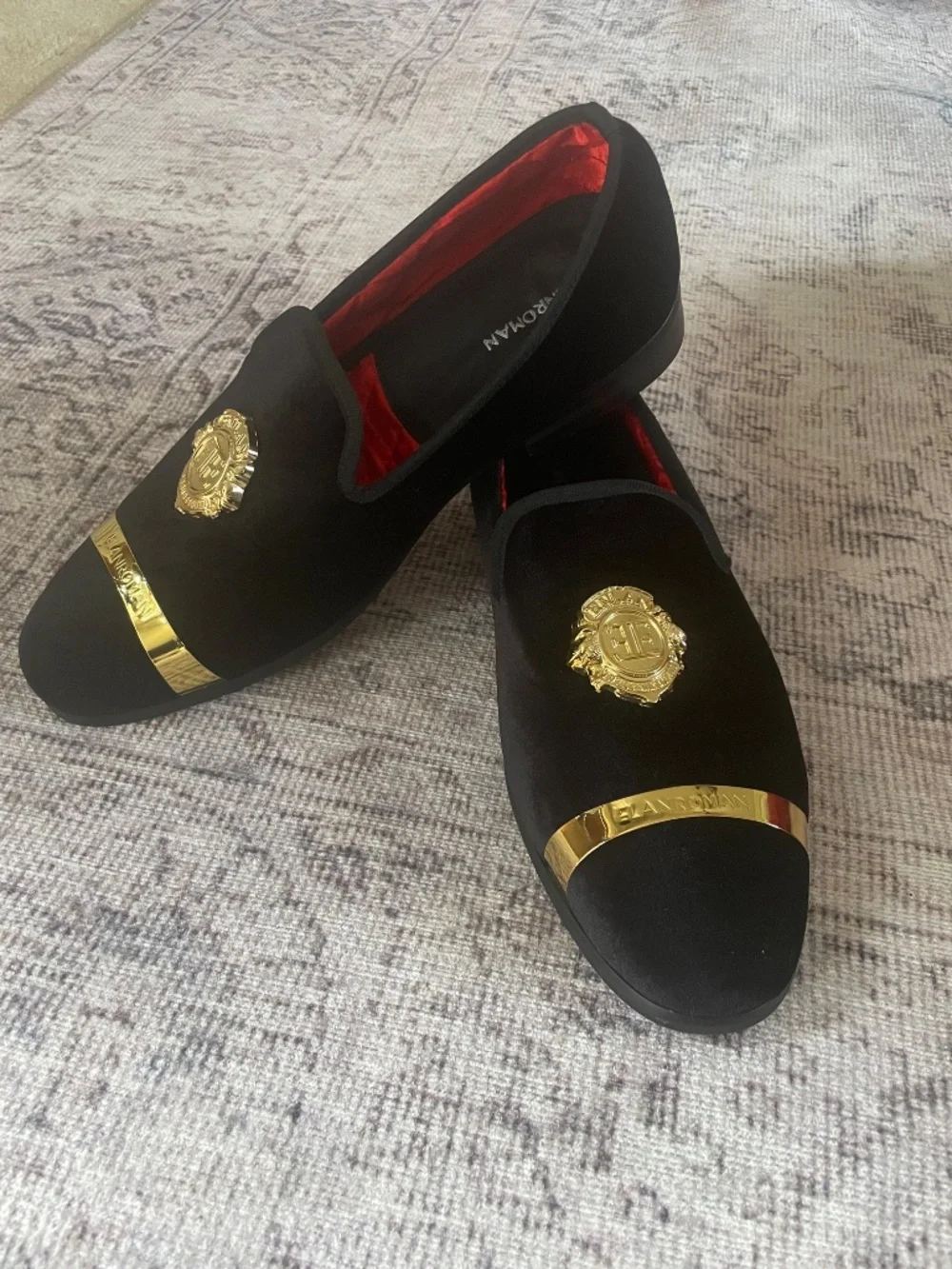 Elanroman Men’s Black Velvet  Gold Crest Luxury Dress Shoes size EU 44/US 11